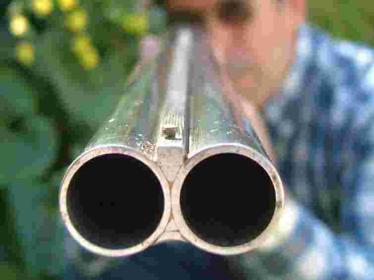 На Львівщині від пострілу в ногу помер чоловік