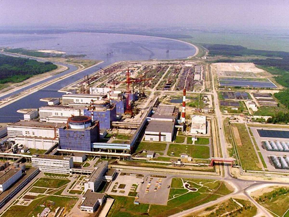 Хмельницька АЕС відключила другий блок вiд енергосистеми країни