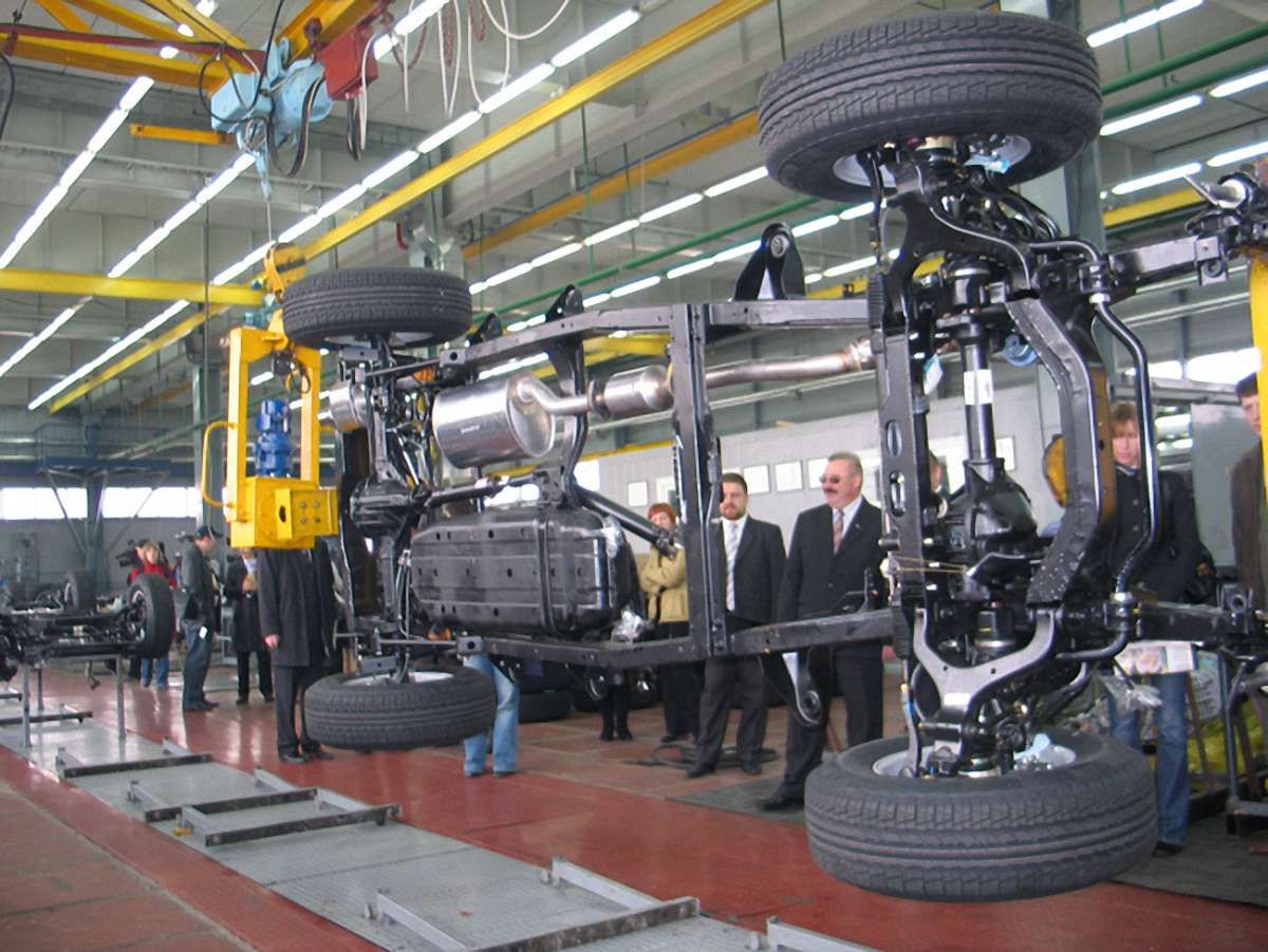 В Україні за півроку на 17% скоротилося виробництво автомобілів