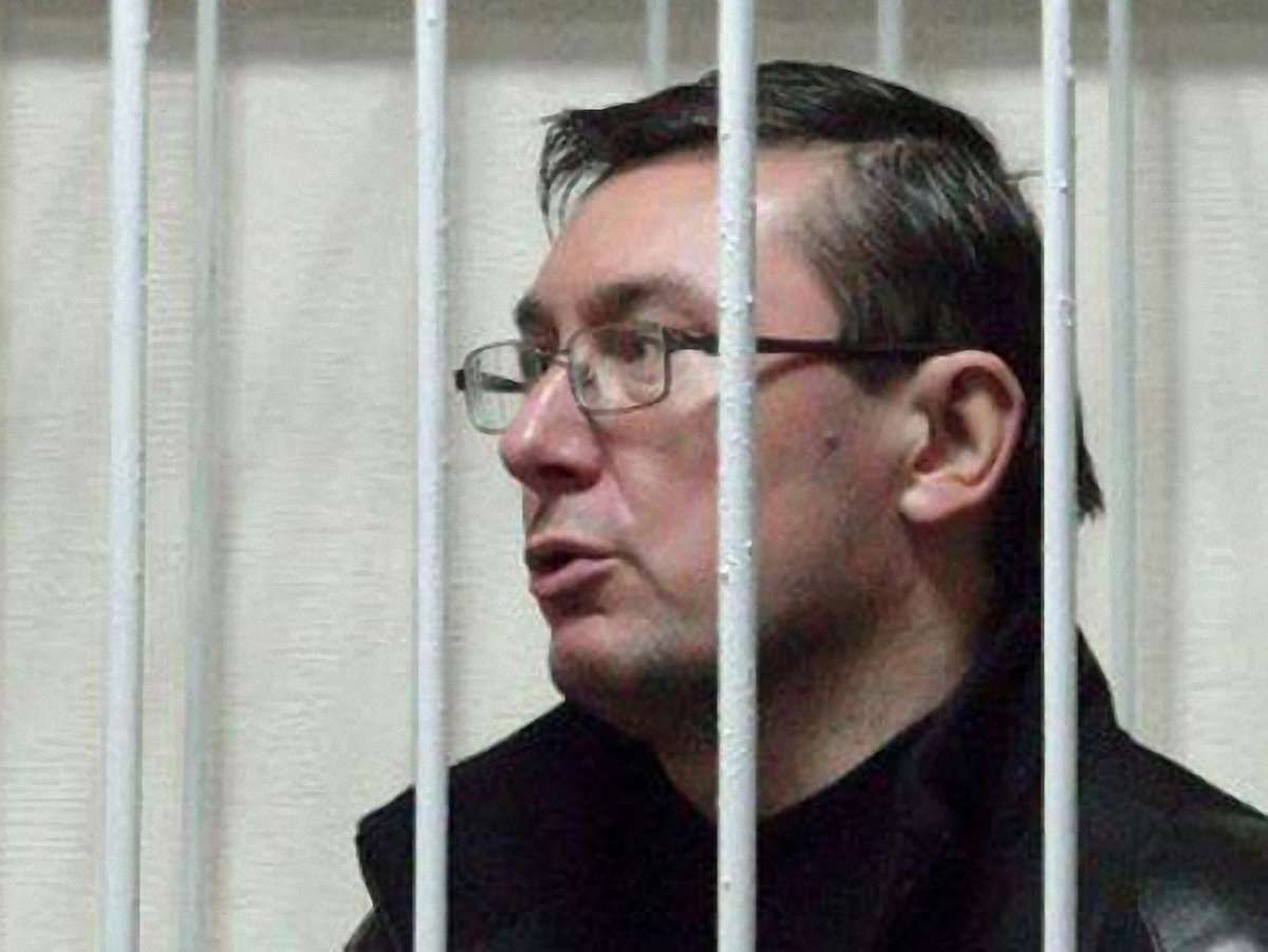 У справі Луценка зачитують протокол допиту останнього свідка