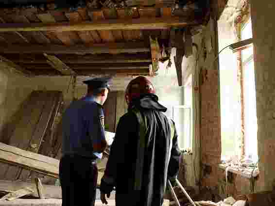 У Львові двоє осіб загинуло через обвал перекриття в будинку. Фото