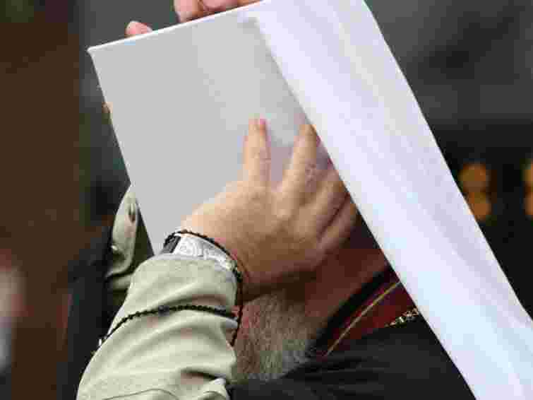 Донецький митрополит носить годинник за 150 тис. євро? Фото