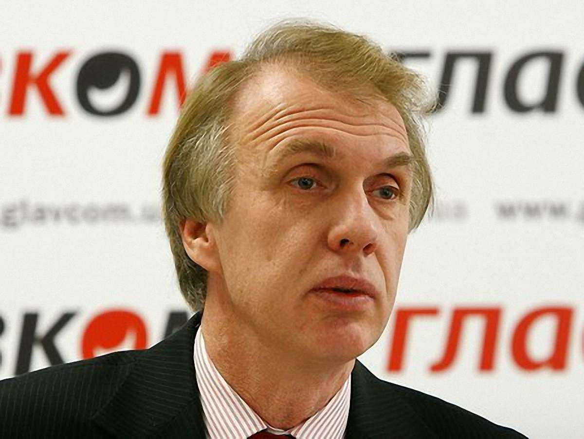 Огризко: Закон про мови треба позичити в РФ, замінивши російську на українську