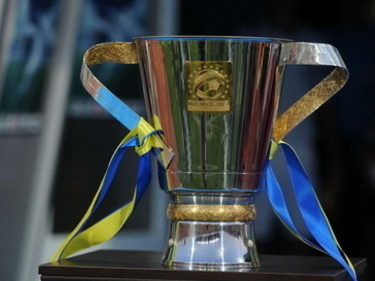 «Шахтар» виграв Суперкубок і на радощах розбив його