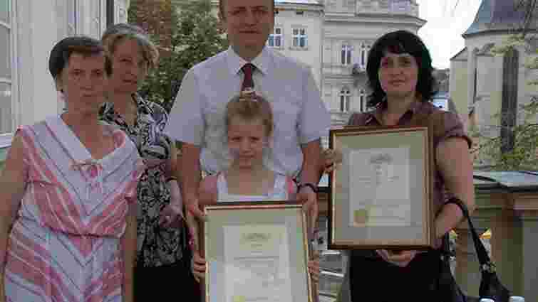 Двірники Львова отримали подяки за гарну роботу в час Євро-2012