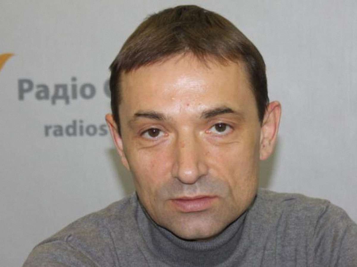"Регіонали" підняли рій, вся Україна гуде, – політтехнолог
