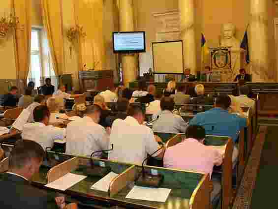 Депутати Львова взяли у комунальну власність військове містечко