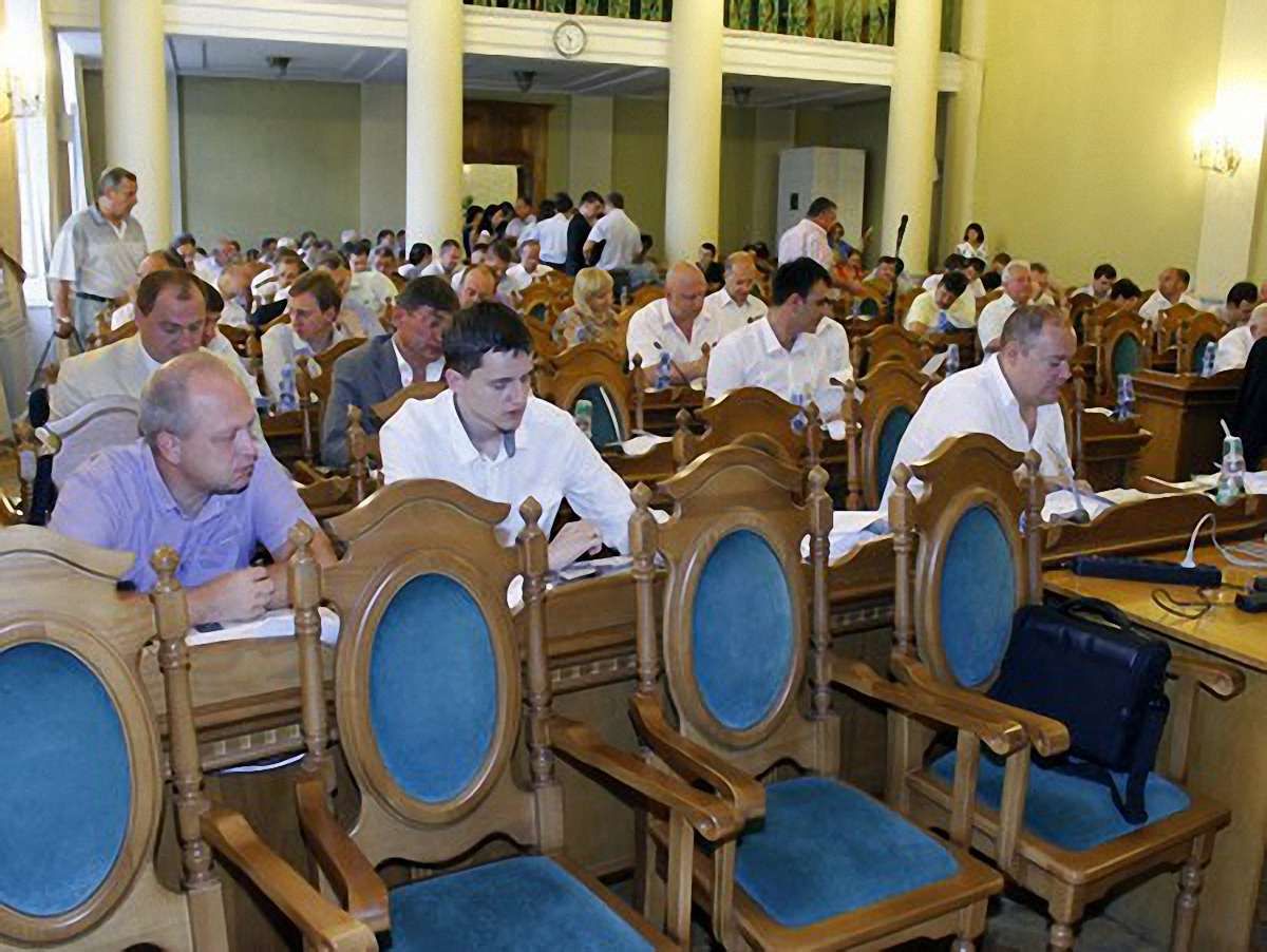 Гроші, які депутати дали за квитки на Євро, витратять на спорт
