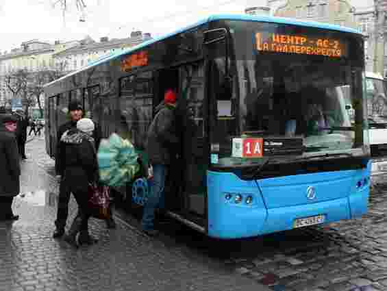 У Львові трансферні квитки в автобусах не видаватимуть до кінця літа