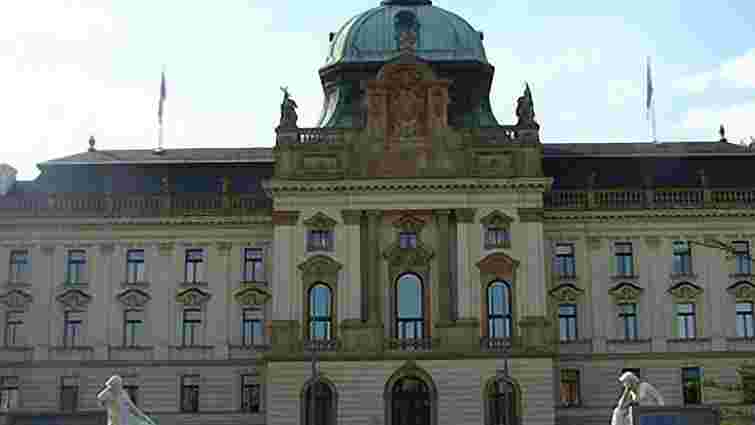 У Чехії парламент проголосував за «податок для багатіїв»