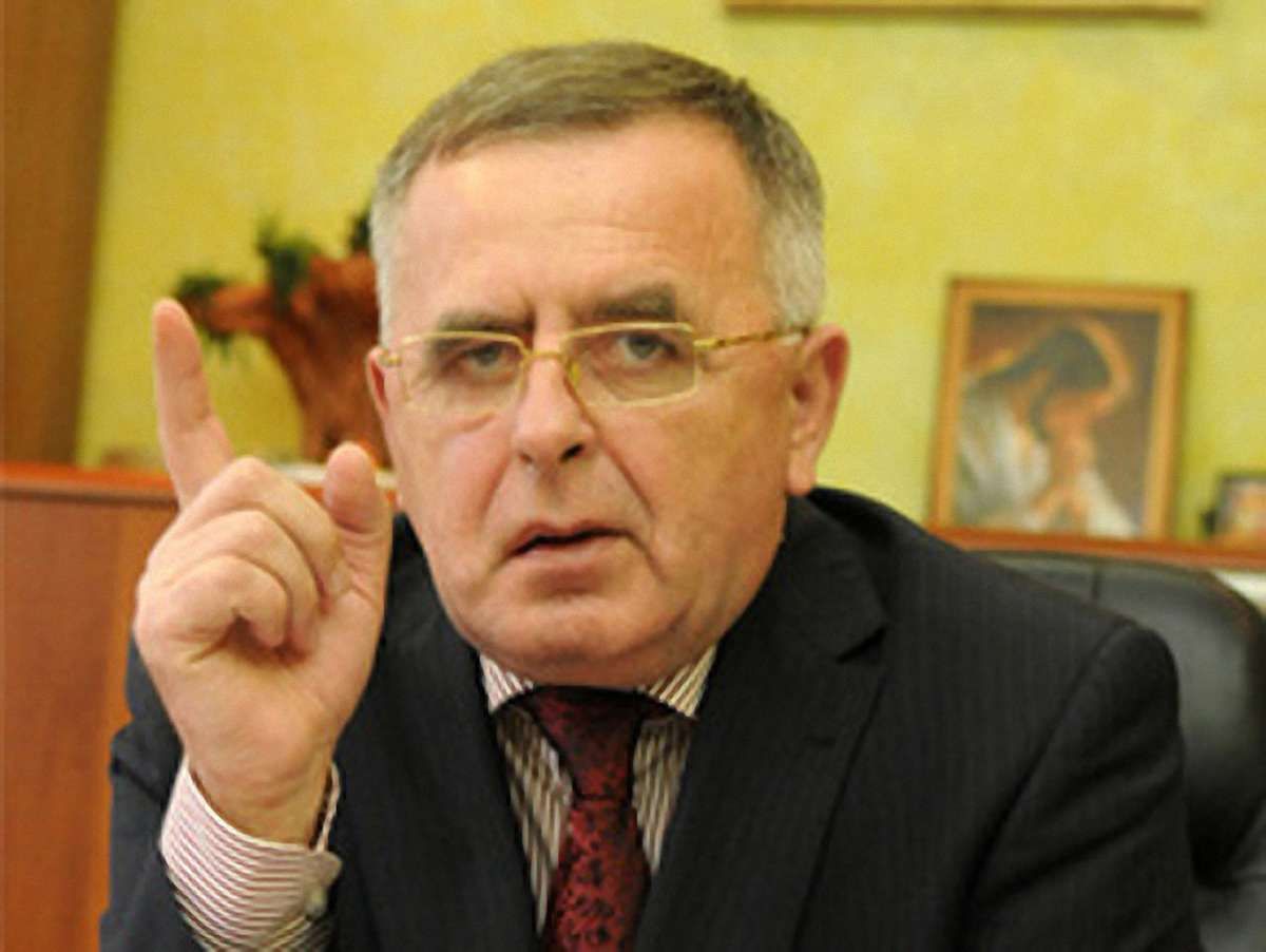 На Львівщині Партію регіонів через мову не покидають, - Писарчук