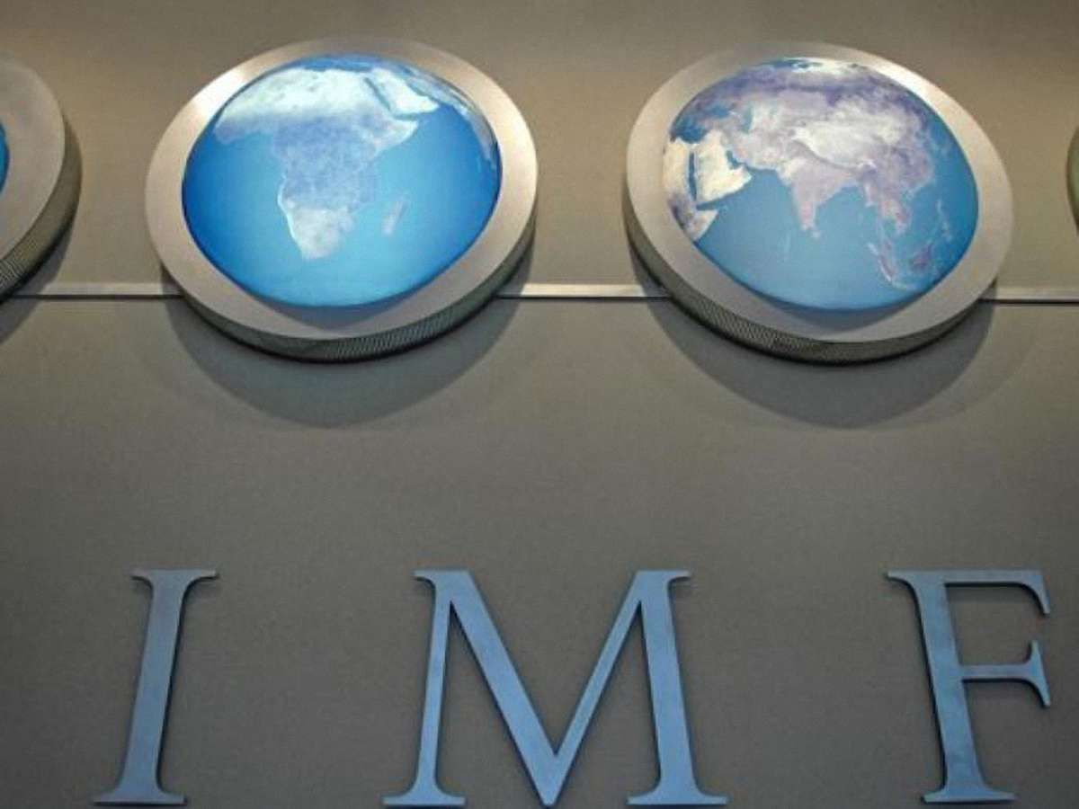 Азаров з оптимізмом дивиться на співпрацю з МВФ
