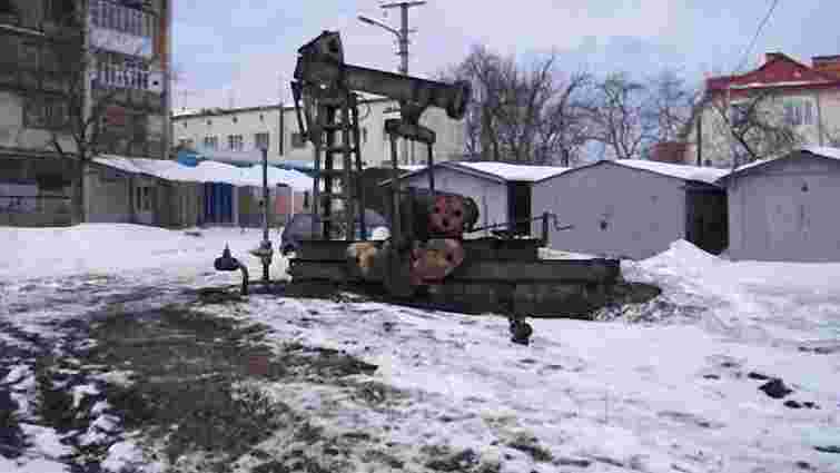 У житловому районі Борислава стався витік нафти