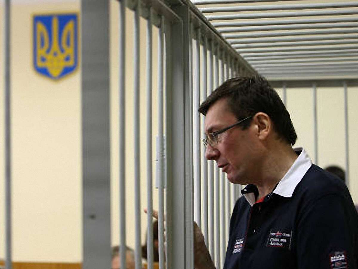 Я самоусунувся від справи, – Луценко про отруєння Ющенка