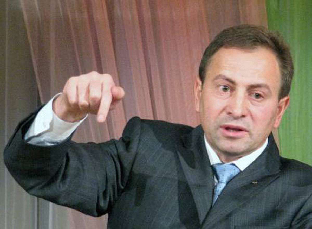 Томенко: В Україні за мовчазною згодою влади розвалюють державу