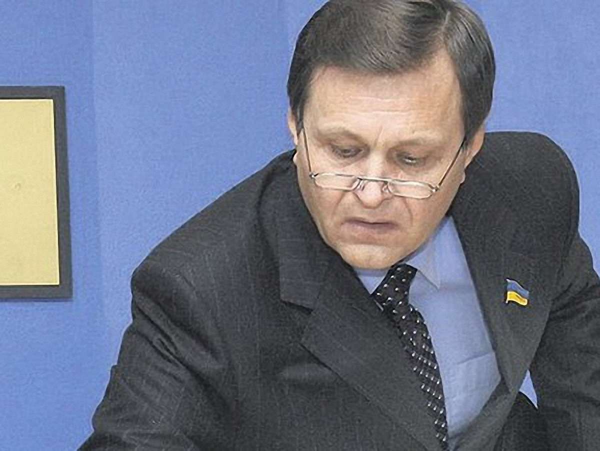 Прокуратура порушила справу за публікації смс Ландіка, бо він наполягав