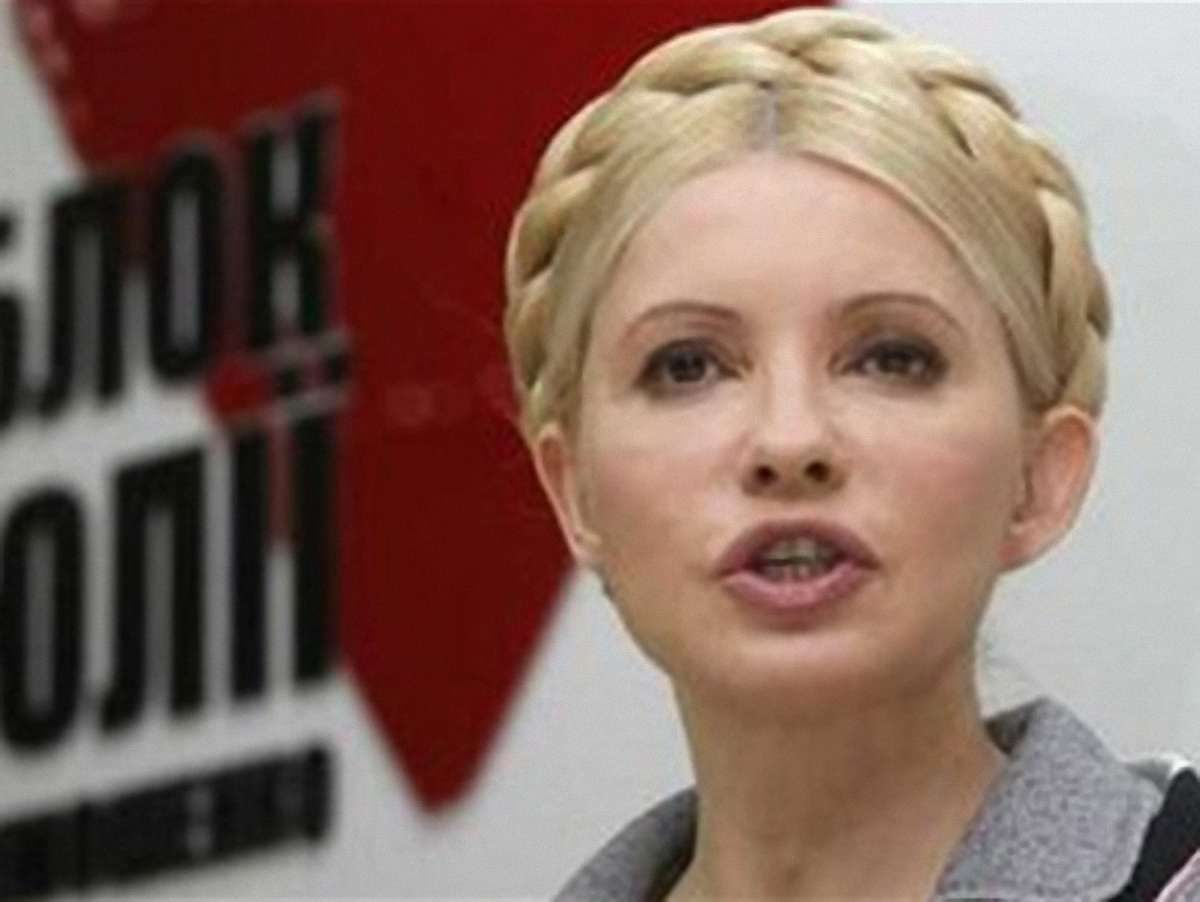 Тимошенко погрожує вибити вікно в палаті, – тюремники