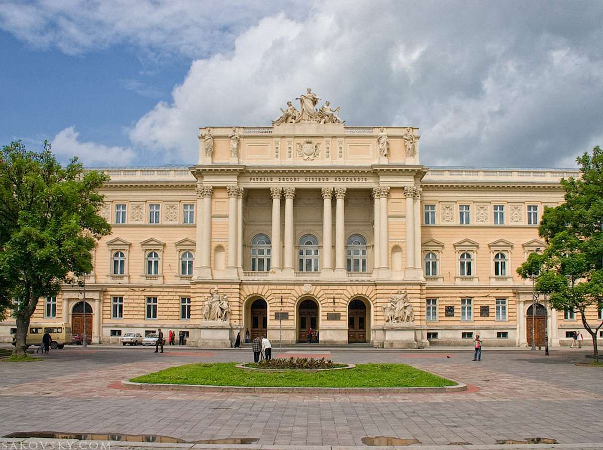 Студент-хімік Франкового університету виборов золото в Ірані