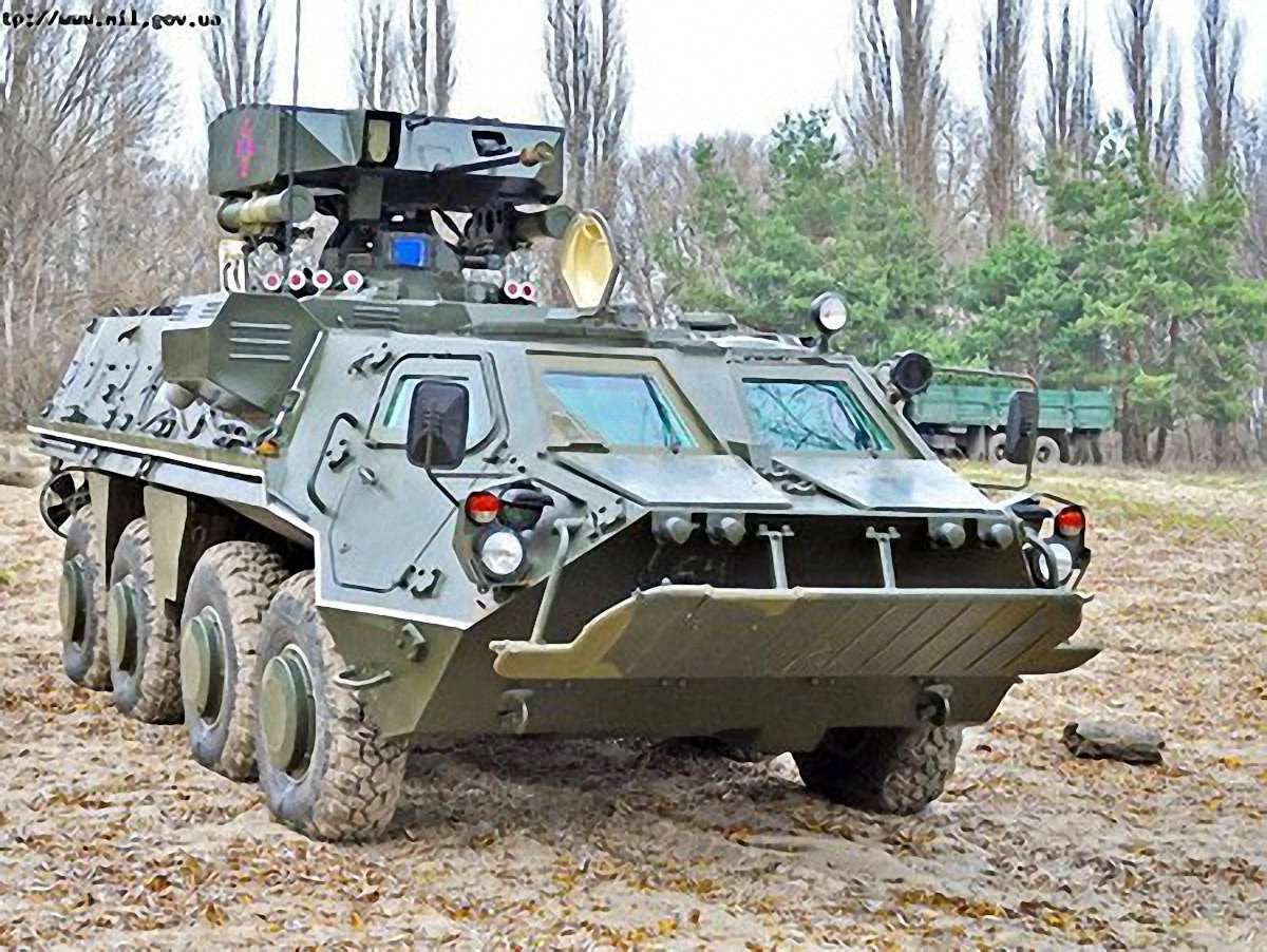 Українська армія отримала на озброєння новий вітчизняний БТР