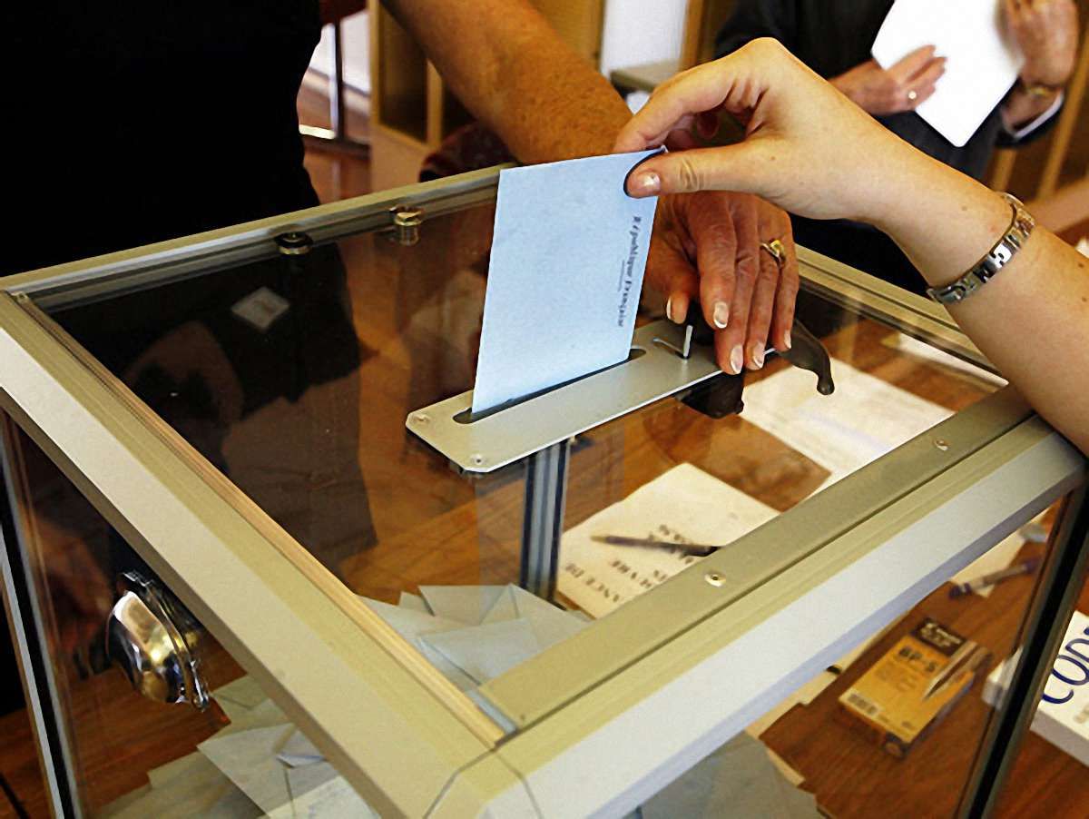 Передвиборна кампанія нагадує «марш ідіотів», - експерт