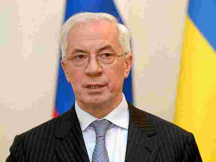 Азаров запевнив, що Янукович готовий до компромісу у мовному питанні