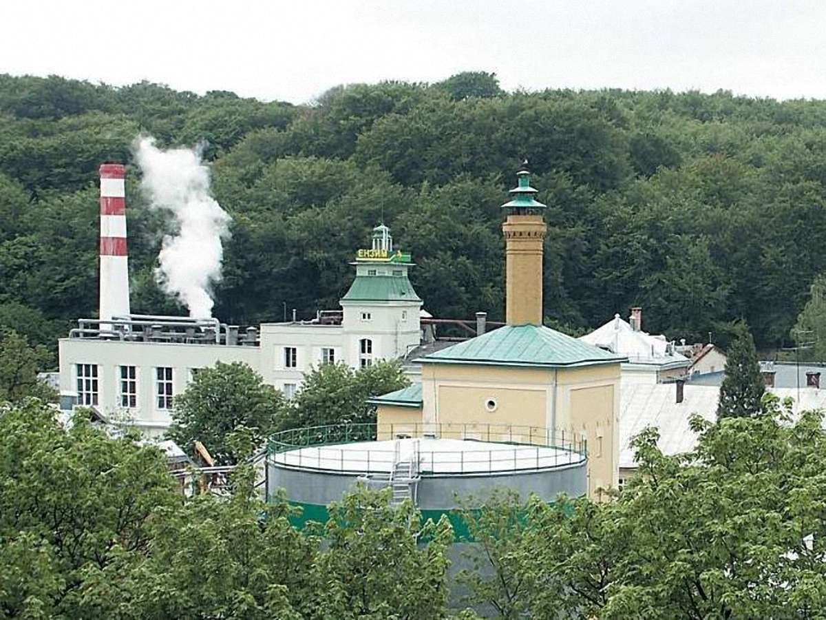 Прокурор Львова: Неправильно звинувачувати у смороді лиш "Ензим" 