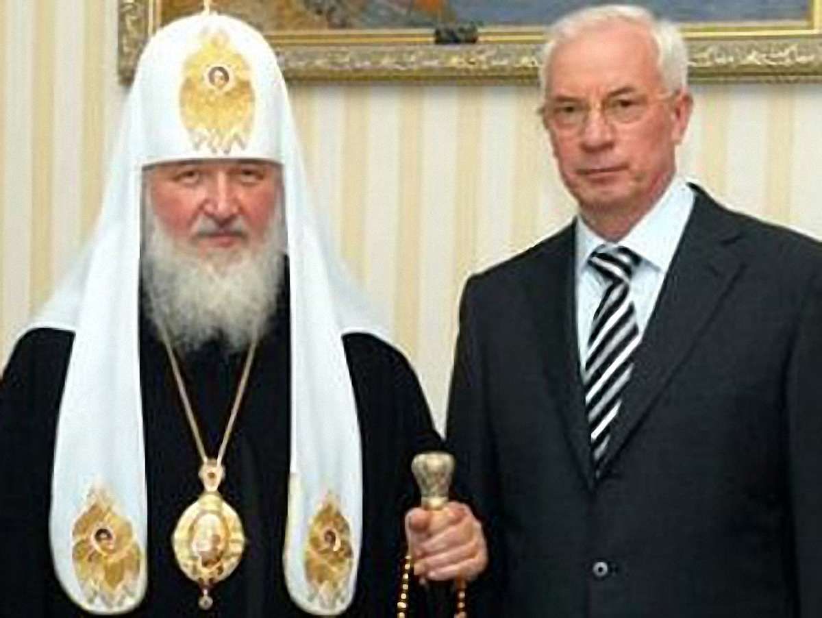 Патріарх Кирило зустрівся з Азаровим