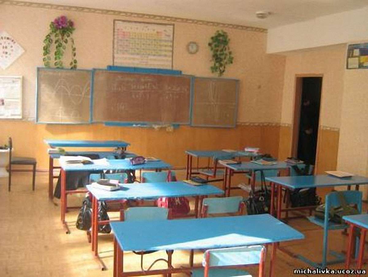 На Львівщині 70 шкіл залишаться без першокласників