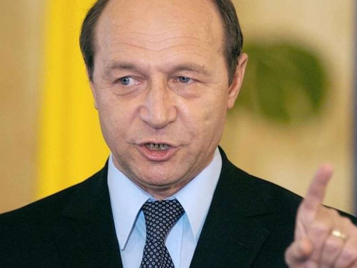 У Румунії триває референдум щодо імпічменту президента 