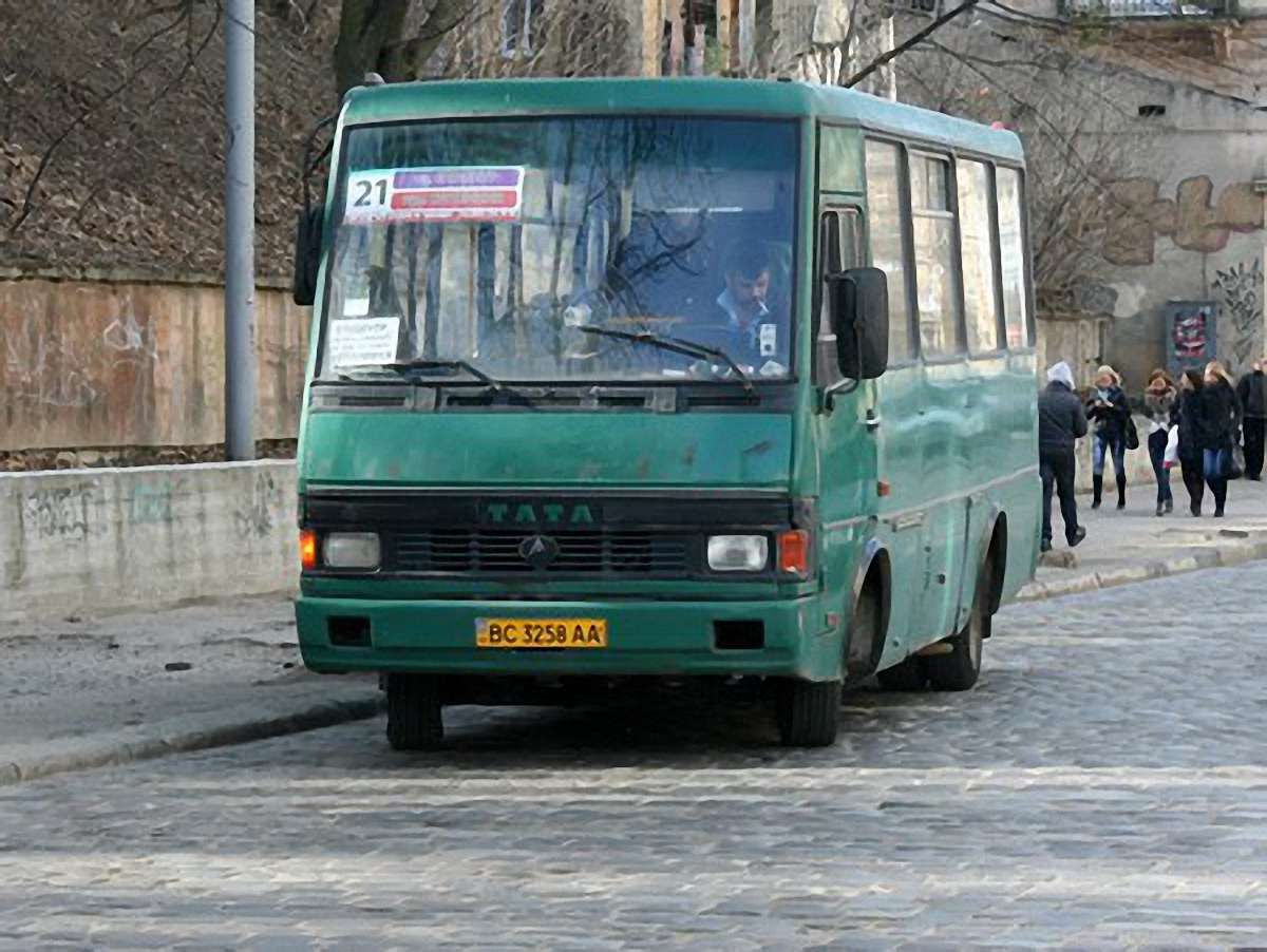 Зміни у приміських маршрутах Львова погодять до кінця тижня