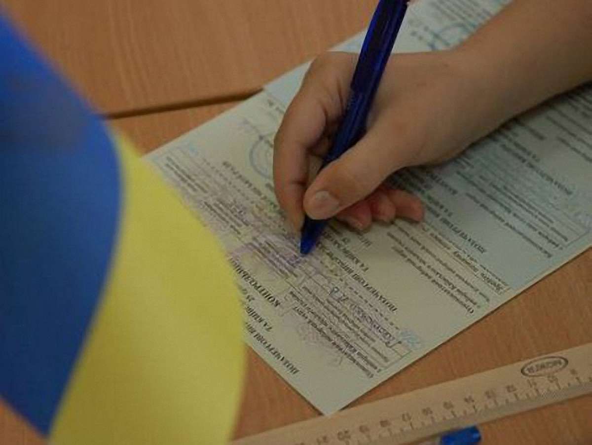 Опозиція не знайшла цікавих фігур на округи на Заході, – експерт