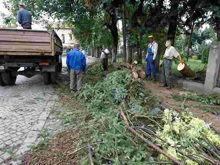 На ліквідацію негоди в Ужгороді треба 400 тис. грн, – мер
