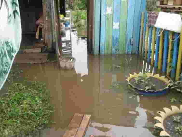 У Криму затопило село: у будинках – по коліна води