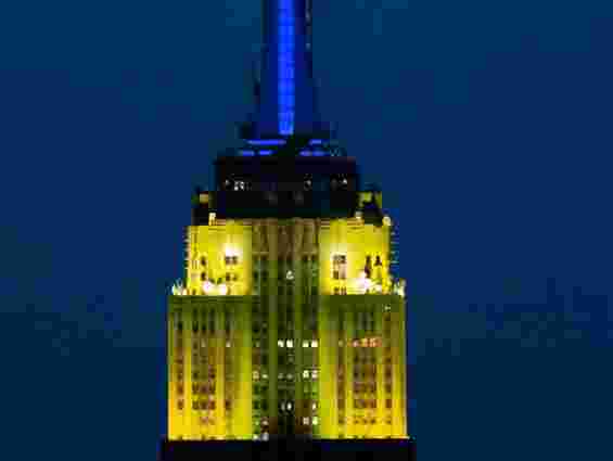 Empire State Building підсвітили синьо-жовтими кольорами. Фото