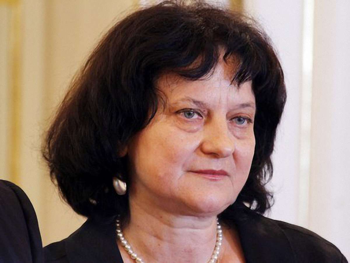 Возницька: Янукович пообіцяв допомагати галереї мистецтв