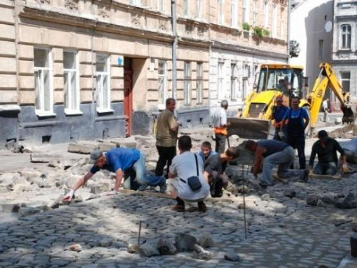 Вул. Ляйнберга у Львові відкрито після ремонту