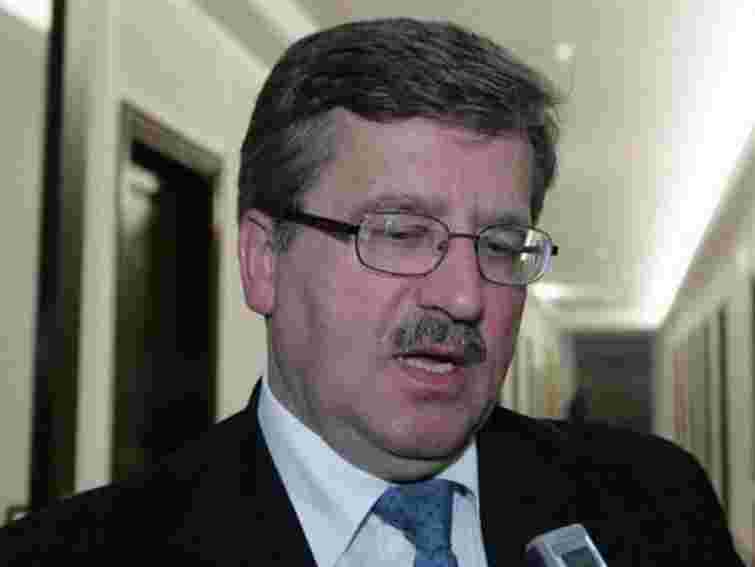 Коморовський відмовився модерувати діалог Януковича і Тимошенко