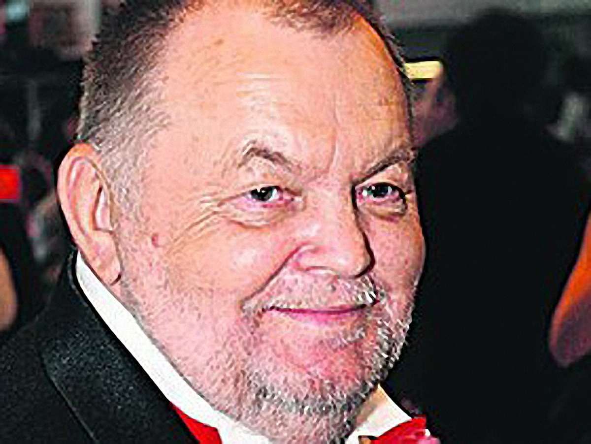 Помер сценарист фільму "Москва сльозам не вірить"