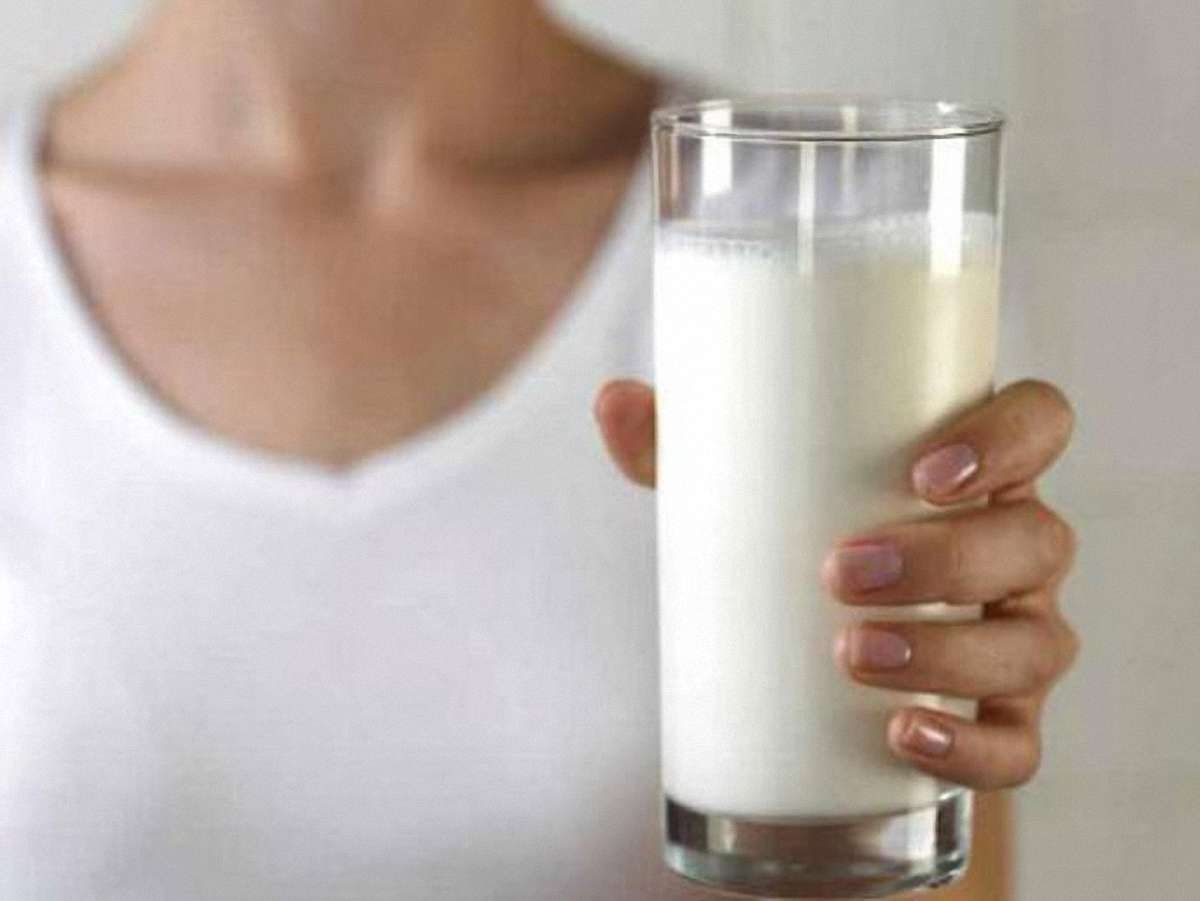 У молочні продукти додають пальмову олію та відбілювач, - експерт