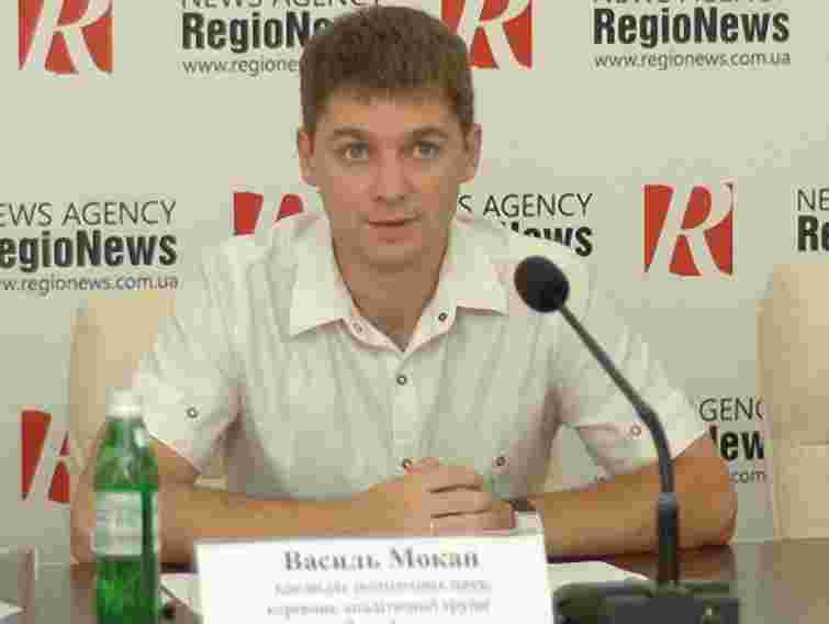 Експерт: Чим рейтинговіша партія, тим більше в ній олігархів