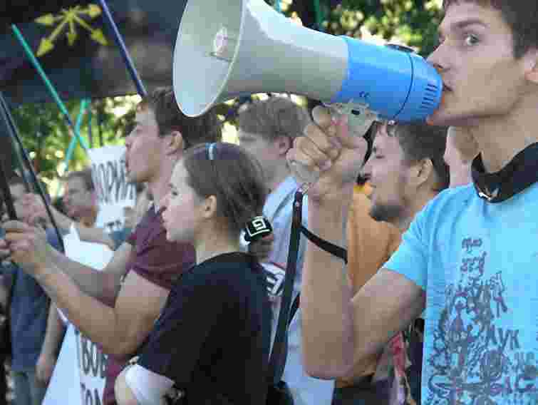 У Харкові російськими народними піснями вітають мовний закон