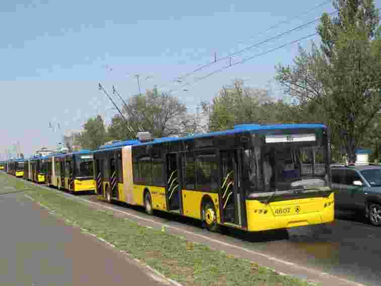 У Криму маршрутка в’їхала у тролейбус: 4 постраждалих