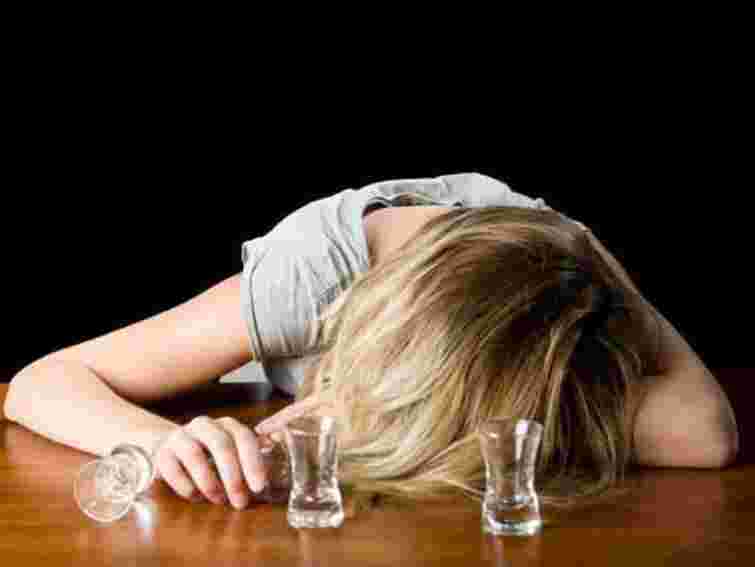 На Київщині жінка побила до півсмерті дворічного сина