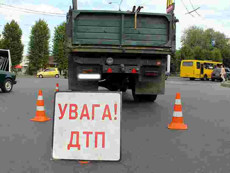 На Тернопільщині в ДТП потравив весільний кортеж: є жертви