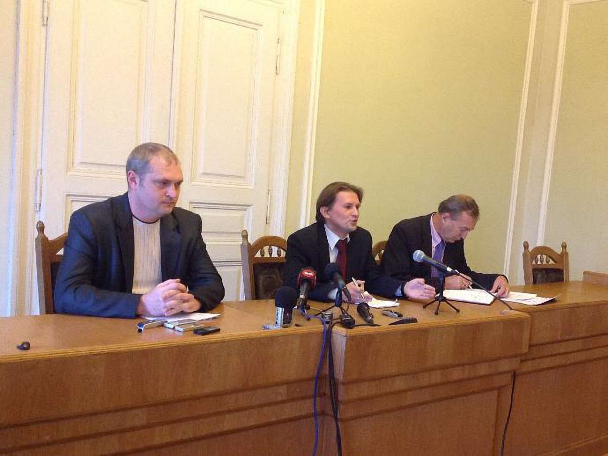 У Львові пропонують примусово вентилювати каналізацію