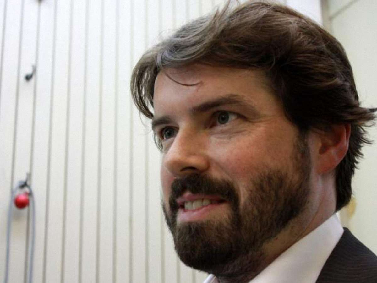Еліта вирішила поділити останню всенародну власність, - експерт