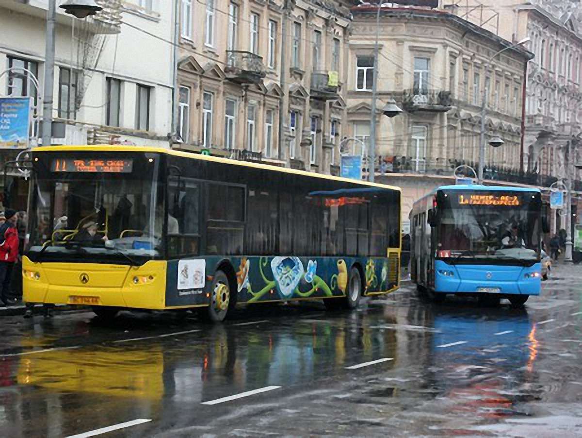 Сьогодні до «Арени Львів» пустять додатковий транспорт