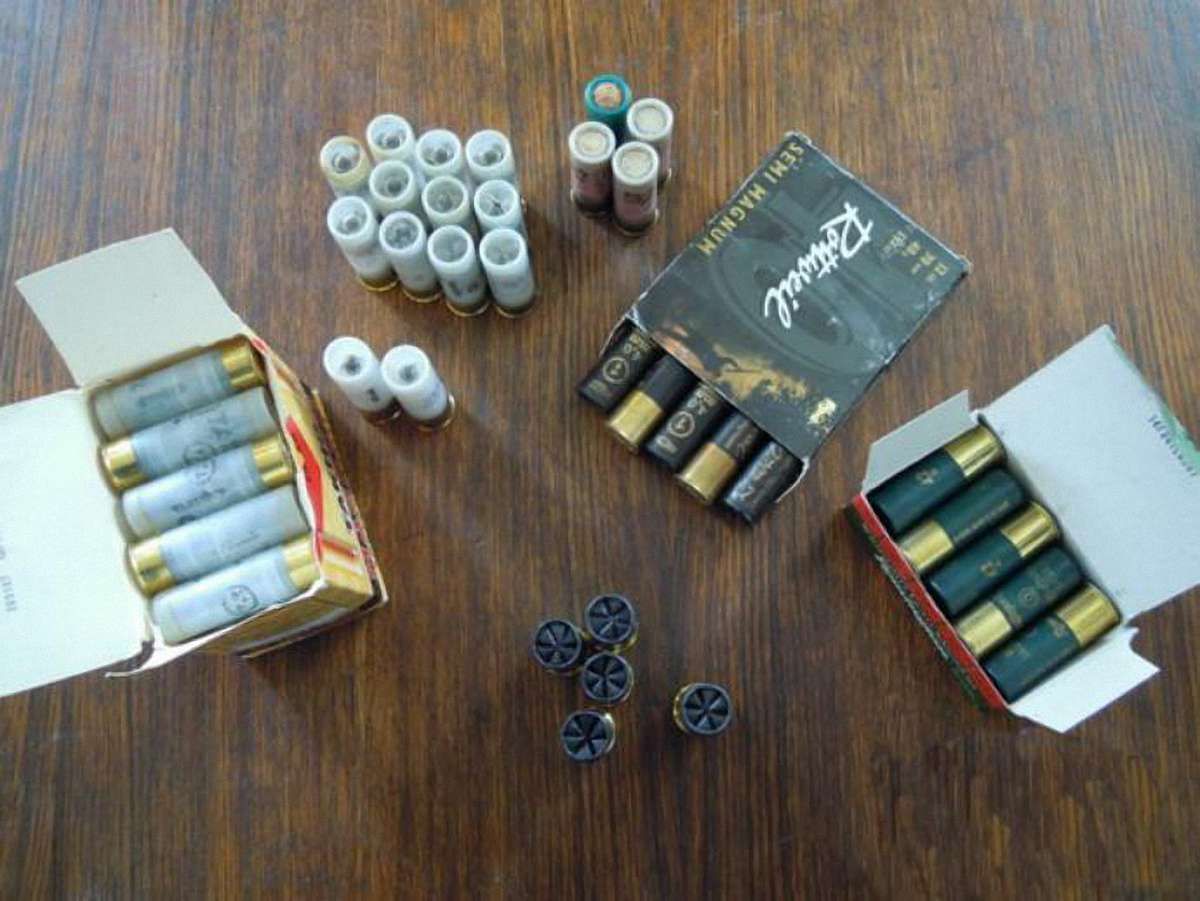 У Чернівцях в голови ГО вилучили набої