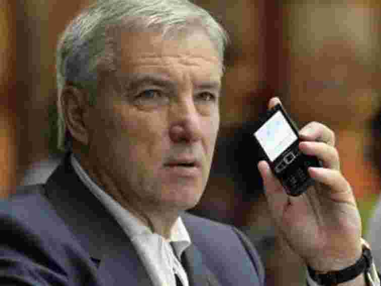 Брат Ющенка іде на вибори по мажоритарному округу