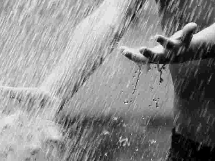 В  Україні завтра – тепло і дощ